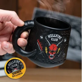 Stranger Things: Hellfire Club Dämon geprägte Tasse