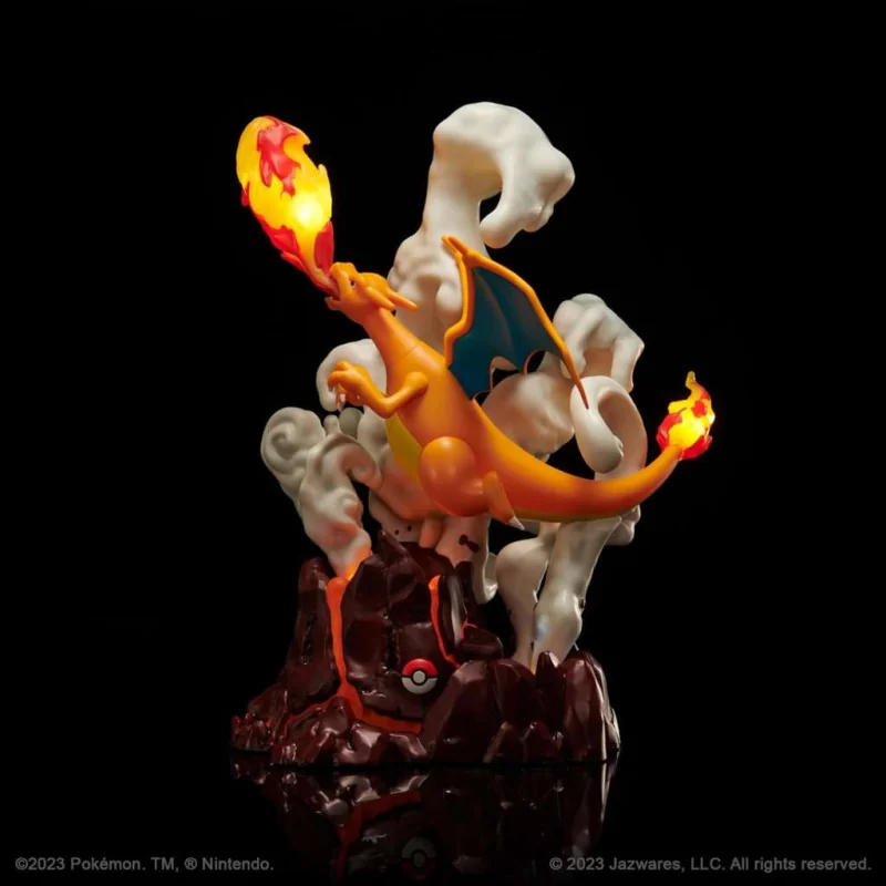 Pokemon Charizard Delxue Statue Collector With Led Figuren