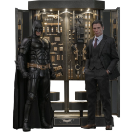 The Dark Knight statues and diorama Movie Masterpiece 1/6 Batman Armory with Bruce Wayne (2.0) 30 cm Actionfigure 