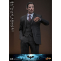 The Dark Knight statues and diorama Movie Masterpiece 1/6 Batman Armory with Bruce Wayne (2.0) 30 cm