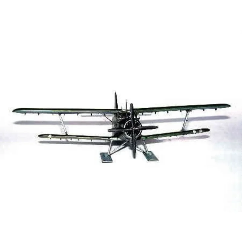 Antonov An-2 Colt auf Skis