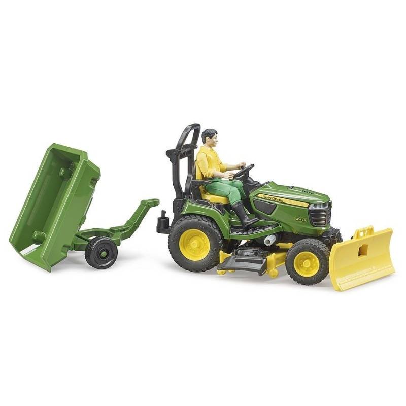 Gartenarbeit mit JOHN DEERE Rasentraktor, Anhänger