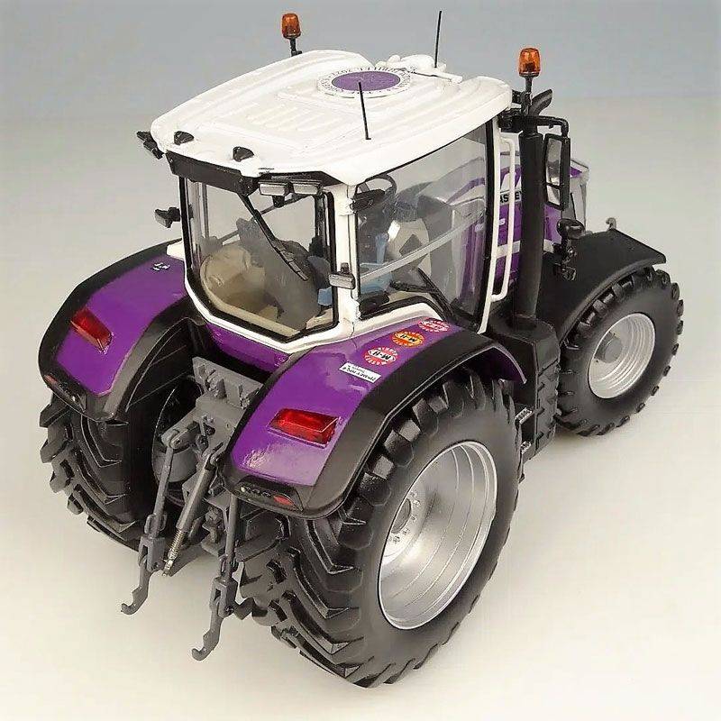 MASSEY FERGUSON 8S.205 – Limited Edition zum Jubiläum der Königin