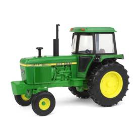 JOHN DEERE 4240 2WD