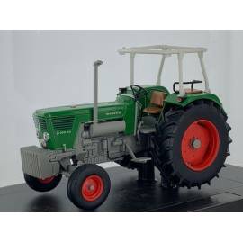 DEUTZ 100.06 2WD mit Überrollbügel. Limitiert auf 400 Exemplare.