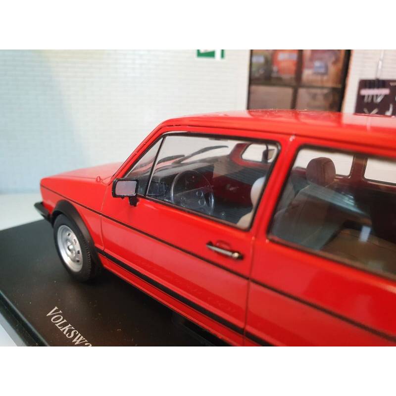 VOLKSWAGEN Golf GTI Mk1 1976 rot