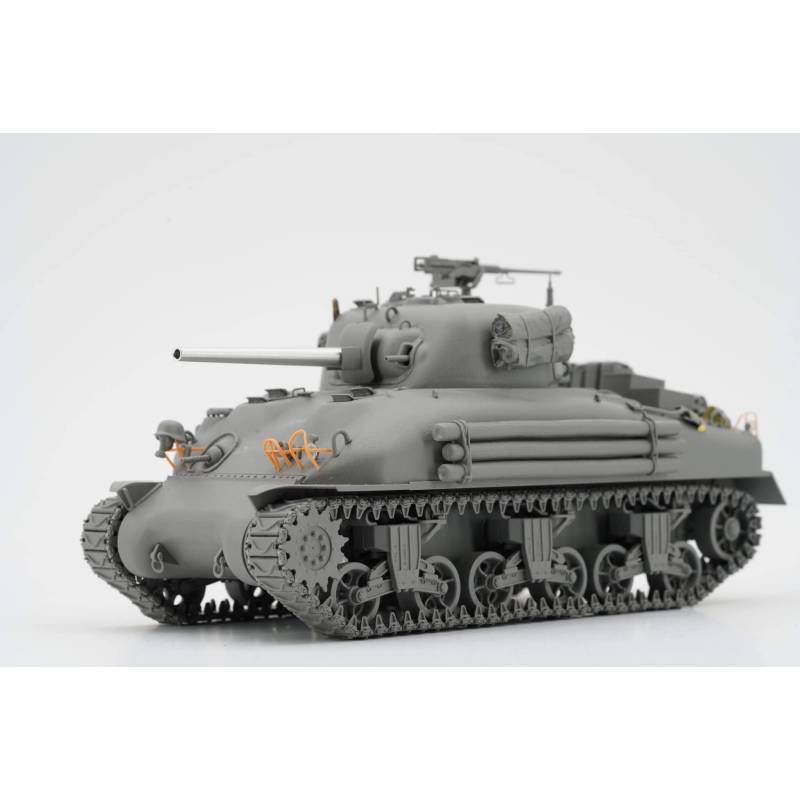 BORDER MODEL: 1/35; Sherman M4A1 Mid production with PE, metal barrel, 3D light guards and stowage Militär Modellbau