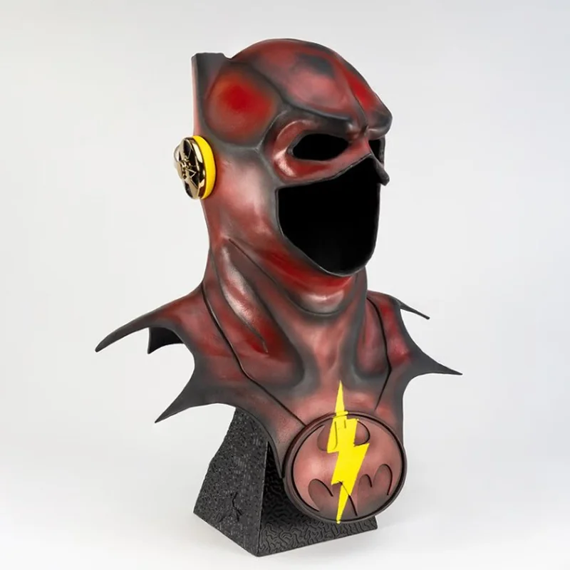 The Flash Relic 1/1 Young Barry Prototype Mask Statuen 