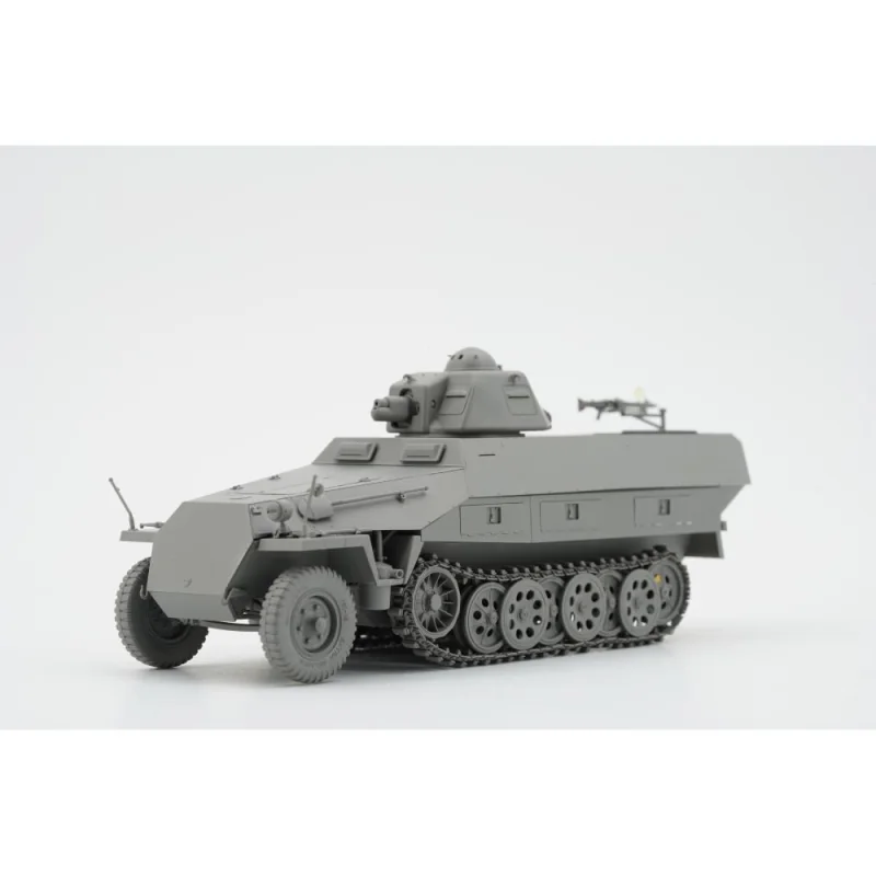 BORDER MODEL: 1/35; Sd.Kfz.251 /1 Ausf.D with R35 turret with PE and workable tracks Militär Modellbau