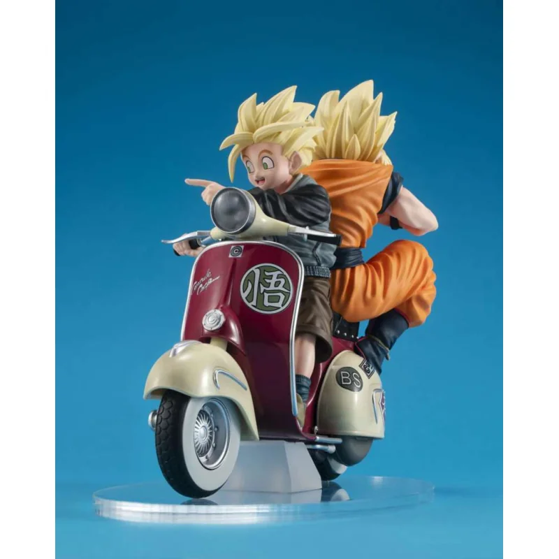 CO-101985 Desktop Real Mccoy Ex Dragon Ball Z Ss Son Goku & Ss Son Gohan & Motorbike