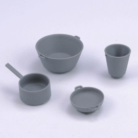 Royal Model: 1/16; Cookware Set and Bucket 