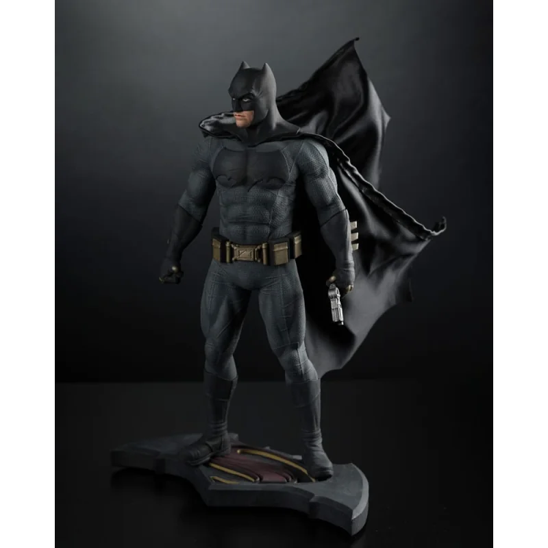 Batman v Superman: Dawn of Justice 1/6 Batman 32 cm statuette