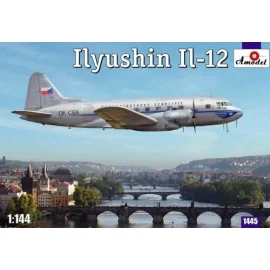 Ilyushin IL-12 tschechische Version