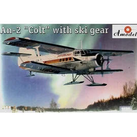 Antonov An-2 Colt mit Skier