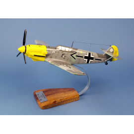 Emil Messerschmitt Bf.109E-4 Adolf Galland Miniaturflugzeug