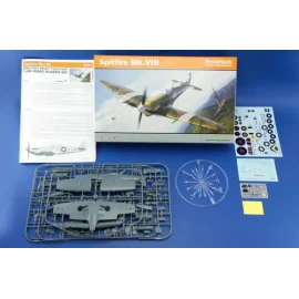 Supermarine Spitfire Mk.VIII Profipack Erste Veröffentlichung Kit von Eduard Werkzeug im Jahr 2015 gemacht, Aufkleber von Cartog