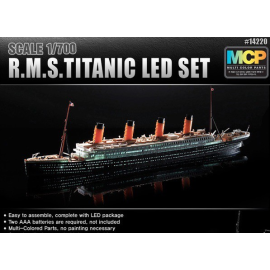 RMS Titanic + LED setUpper Deck und Kabinenbeleuchtung effectMCP (Bunt Teile) LED unit.Display stehen mit Batterie holder.Requir